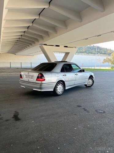 Mercedes C 180 1999, 300,000 km - 1.8 л - Bakı