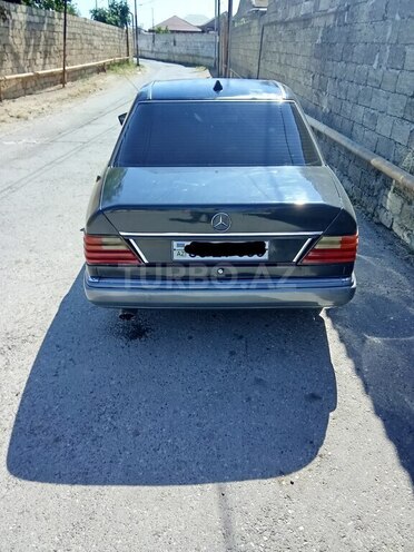Mercedes E 220 1993, 622,000 km - 2.2 л - Bakı