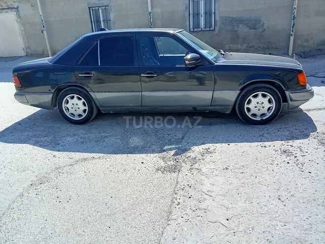 Mercedes E 220 1993, 622,000 km - 2.2 л - Bakı