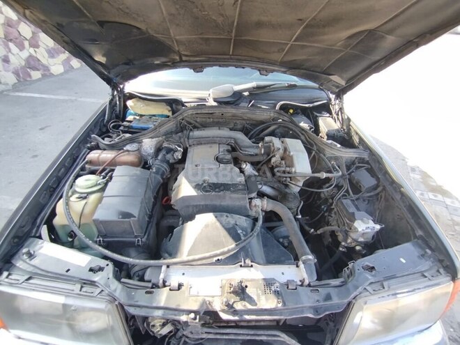 Mercedes E 220 1993, 622,000 km - 2.2 л - Bakı