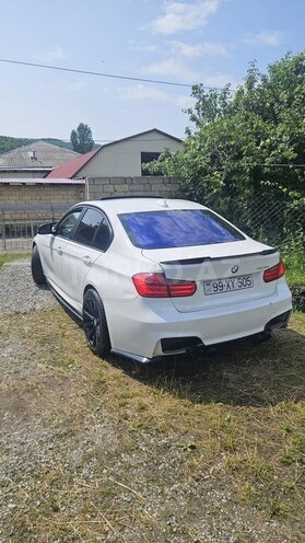 BMW 320-7