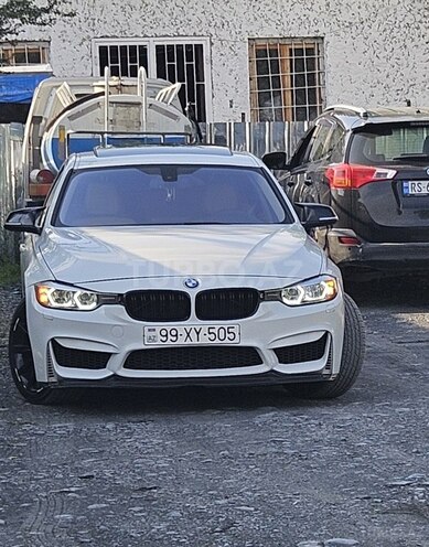 BMW 320-2