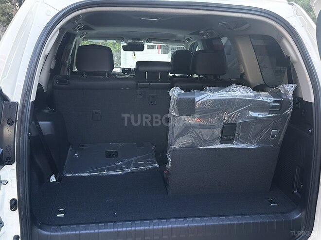 Toyota Land Cruiser Prado-11