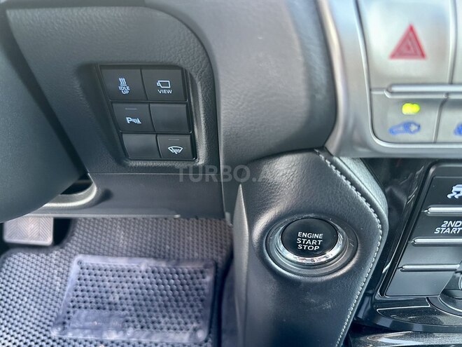 Toyota Land Cruiser Prado-15