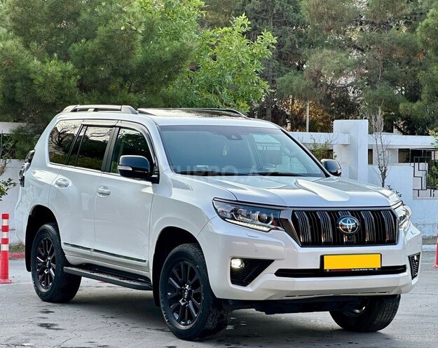 Toyota Land Cruiser Prado-3