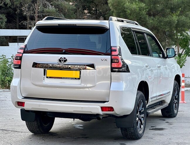 Toyota Land Cruiser Prado-5