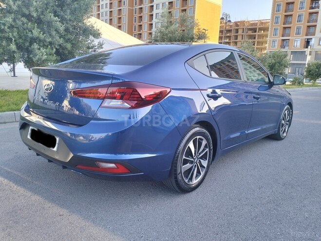 Hyundai Elantra 2018, 168,981 km - 2.0 l - Bakı