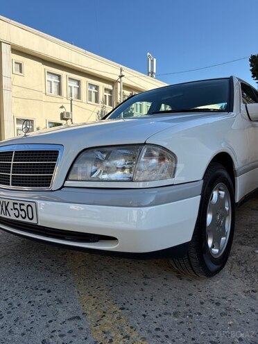 Mercedes C 180-11