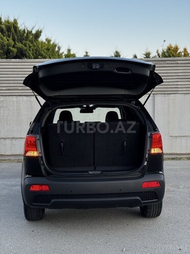 Kia Sorento-13