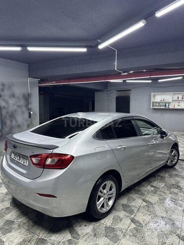 Chevrolet Cruze-6