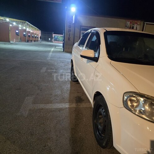 Chevrolet Aveo-2
