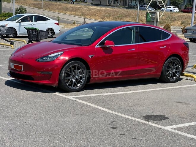 Tesla Model 3-3
