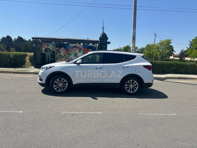 Hyundai Santa Fe-4