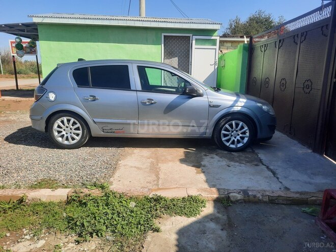 Opel Astra 2007, 378,500 km - 1.3 l - Saatlı