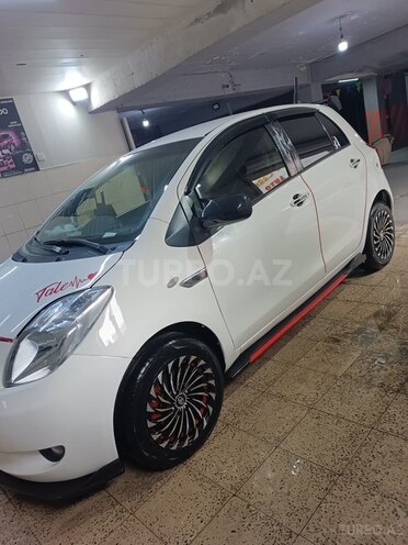 Toyota Yaris 2007, 245,000 km - 1.3 l - Bakı
