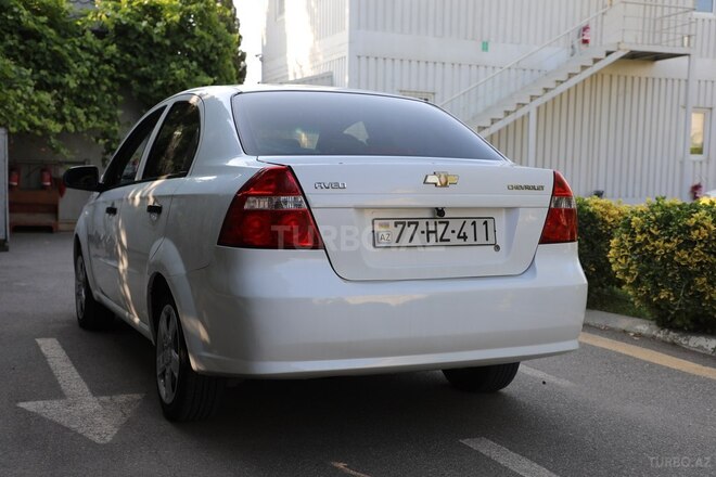 Chevrolet Aveo-4