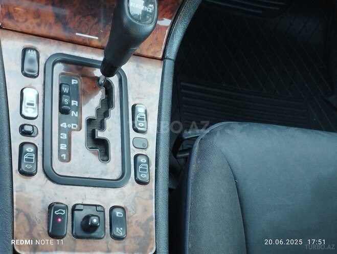 Mercedes E 240 1998, 256,000 km - 2.4 l - Sumqayıt