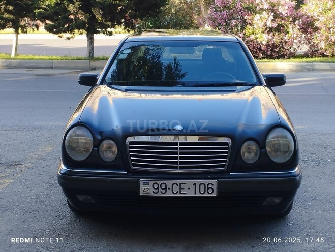 Mercedes E 240 1998, 256,000 km - 2.4 l - Sumqayıt