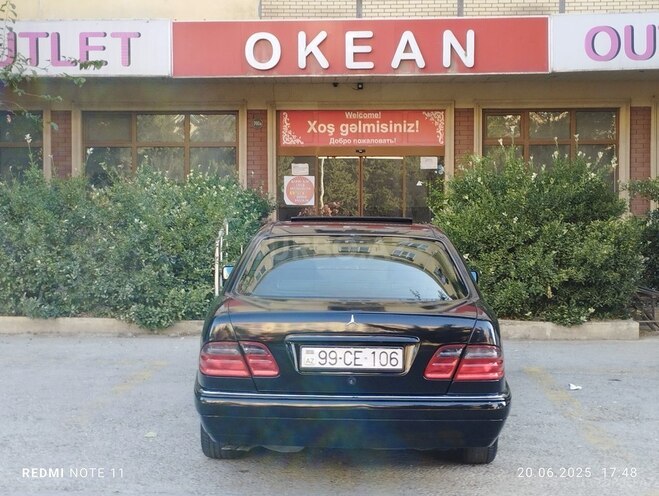 Mercedes E 240 1998, 256,000 km - 2.4 l - Sumqayıt