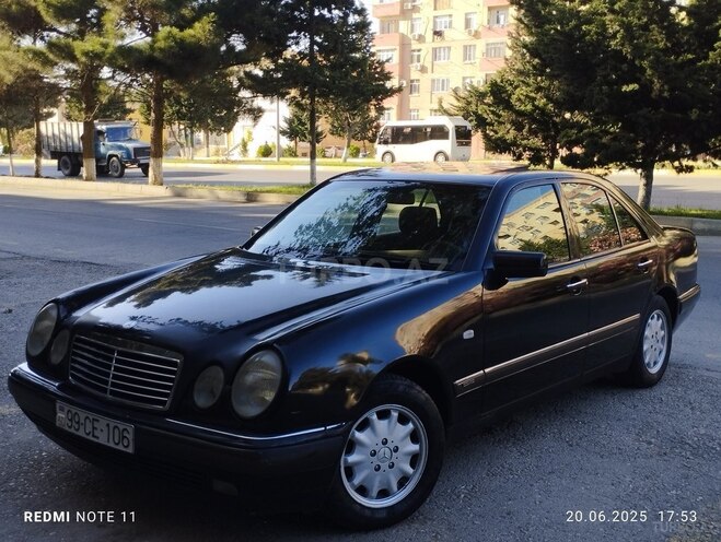 Mercedes E 240 1998, 256,000 km - 2.4 l - Sumqayıt
