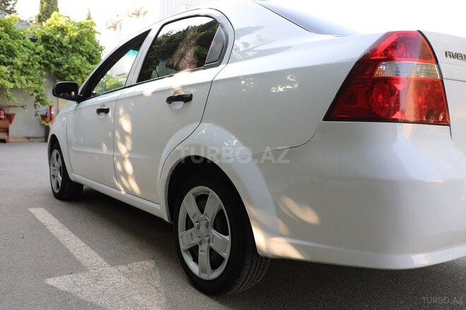 Chevrolet Aveo-6