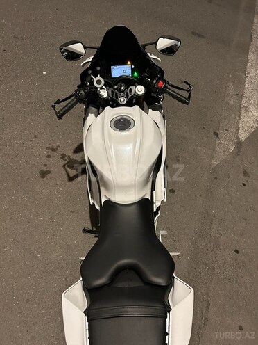 Yamaha R15 V4 2024, 14,200 km - 0.2 l - Bakı