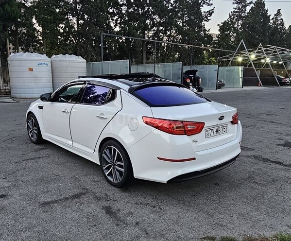 Kia K5-4
