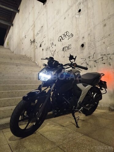 TVS Apache RTR 160 4V-2