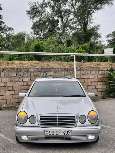 Mercedes E 240 1999, 292,400 km - 2.4 l - Xaçmaz