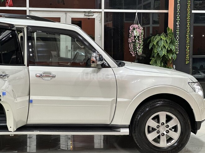 Mitsubishi Pajero 2009, 212,000 km - 3.0 l - Sumqayıt