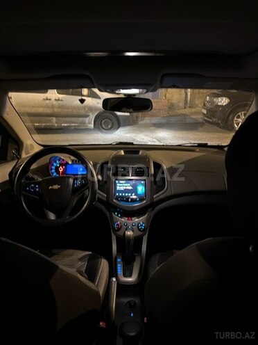 Chevrolet Aveo-5