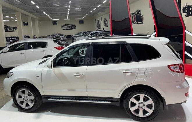 Hyundai Santa Fe-10