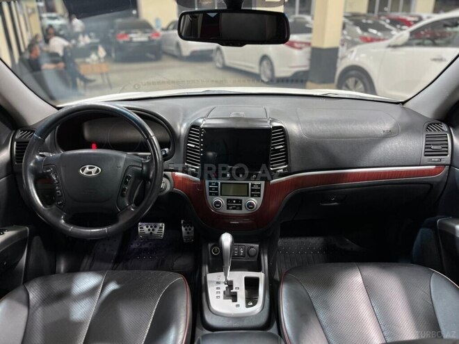 Hyundai Santa Fe-12