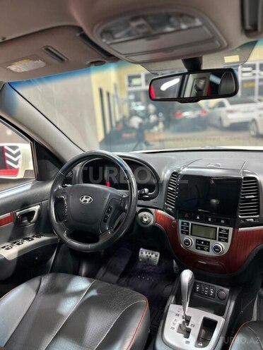 Hyundai Santa Fe-14