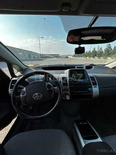 Toyota Prius-6