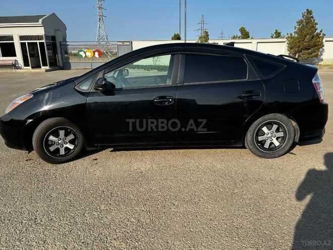 Toyota Prius-2