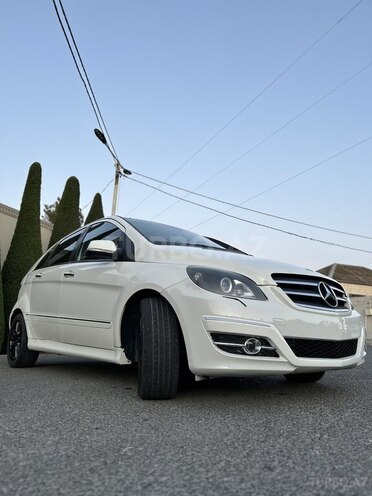 Mercedes B 180 2009, 238,845 km - 1.7 l - Bakı