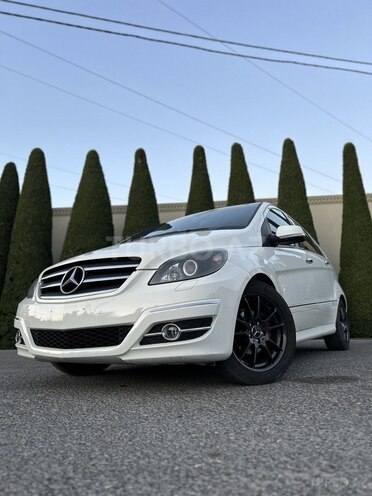 Mercedes B 180 2009, 238,845 km - 1.7 l - Bakı
