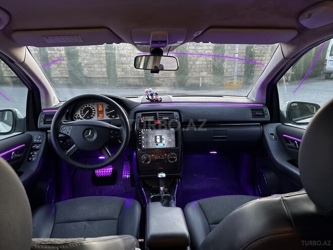 Mercedes B 180 2009, 238,845 km - 1.7 l - Bakı
