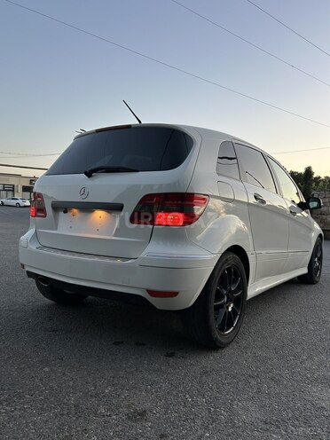 Mercedes B 180 2009, 238,845 km - 1.7 l - Bakı