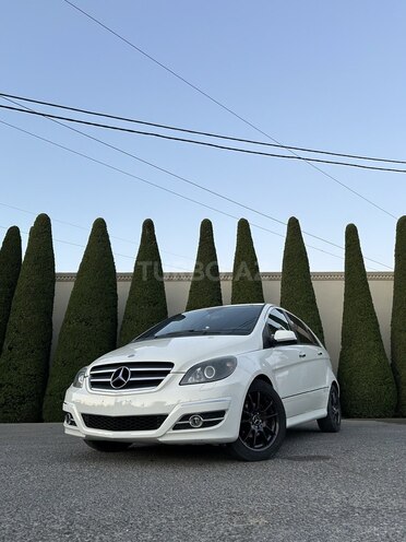 Mercedes B 180 2009, 238,845 km - 1.7 l - Bakı