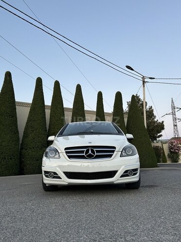Mercedes B 180 2009, 238,845 km - 1.7 l - Bakı