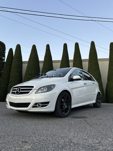Mercedes B 180 2009, 238,845 km - 1.7 l - Bakı