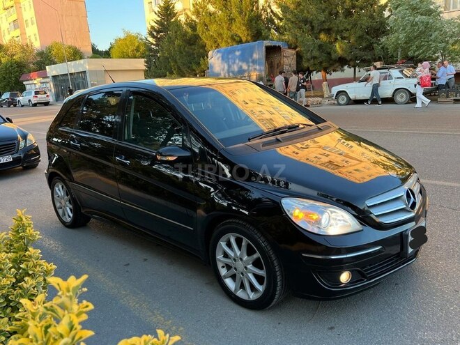 Mercedes B 170 2008, 145,000 km - 1.7 л - Sumqayıt