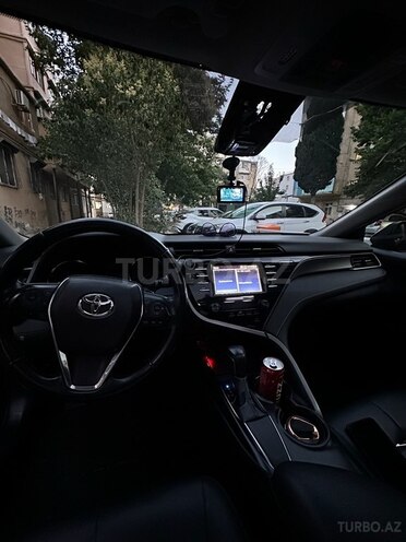 Toyota Camry-3
