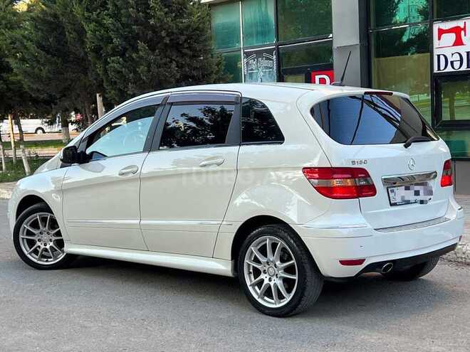 Mercedes B 180 2011, 111,000 km - 1.7 l - Sumqayıt