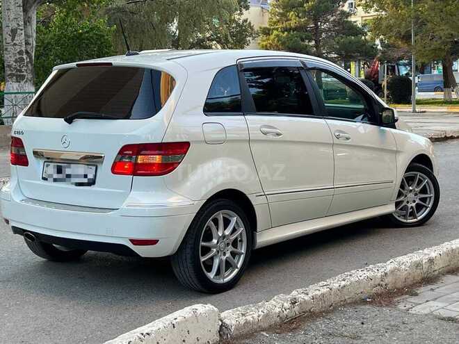 Mercedes B 180 2011, 111,000 km - 1.7 l - Sumqayıt