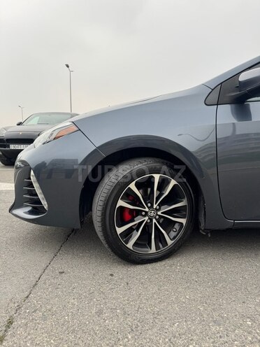 Toyota Corolla 2017, 11,195 km - 1.8 l - Bakı