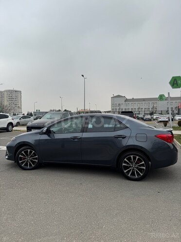 Toyota Corolla 2017, 11,195 km - 1.8 l - Bakı