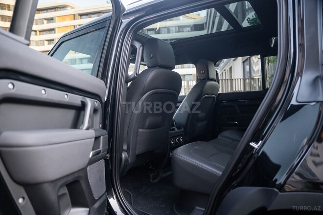 Land Rover Defender-16